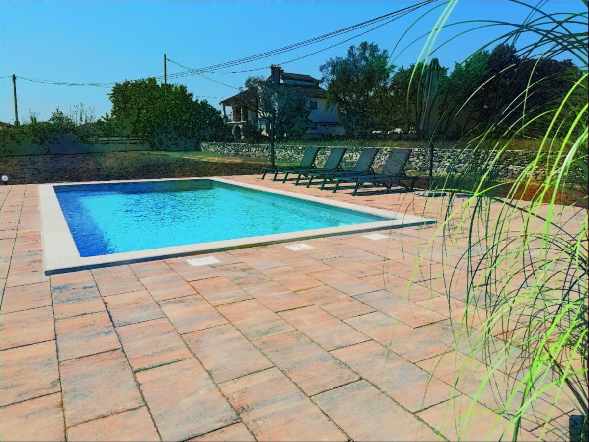 Апартаменты Cozy House With Pool Near Rovinj Канфанар Экстерьер фото