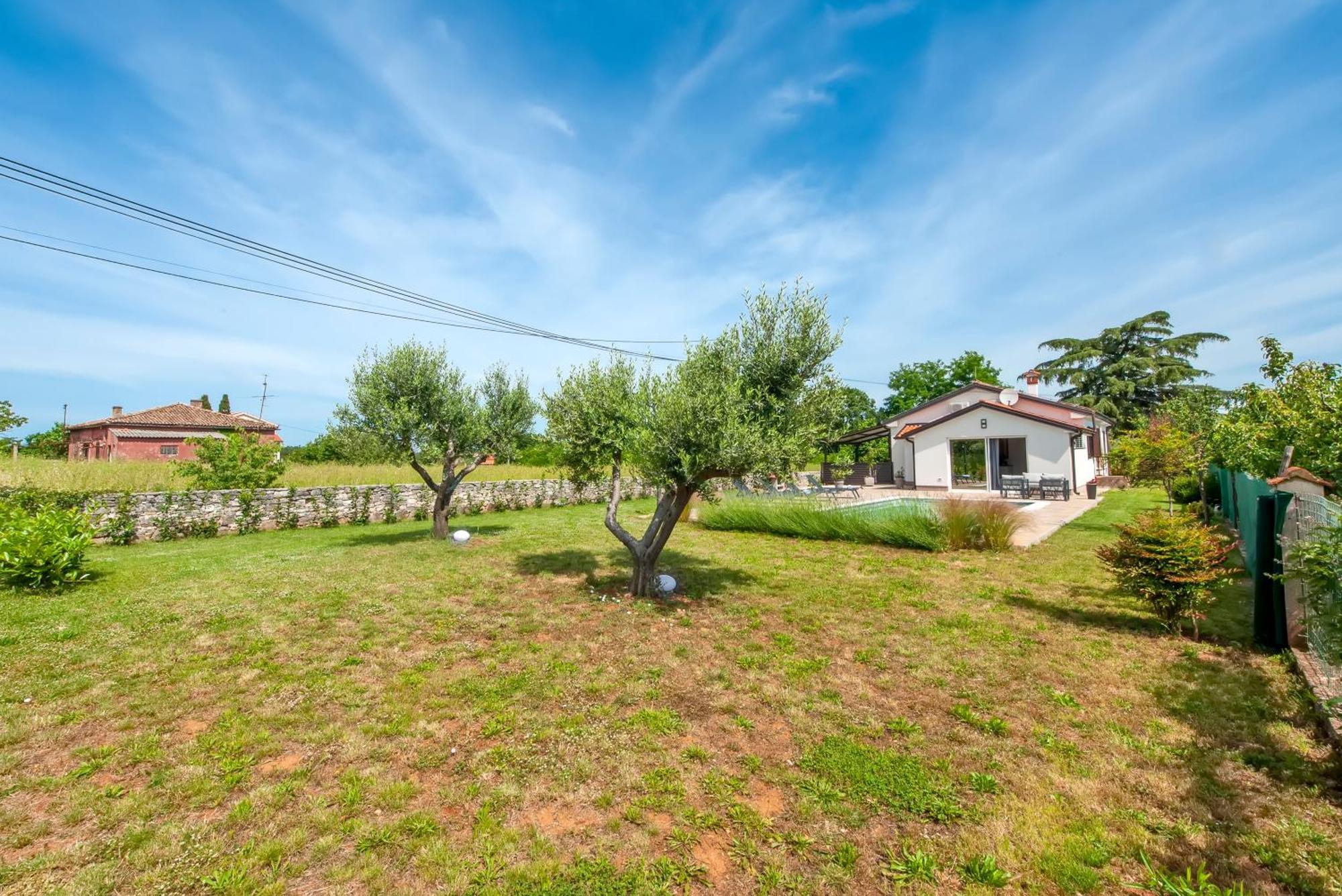 Апартаменты Cozy House With Pool Near Rovinj Канфанар Экстерьер фото