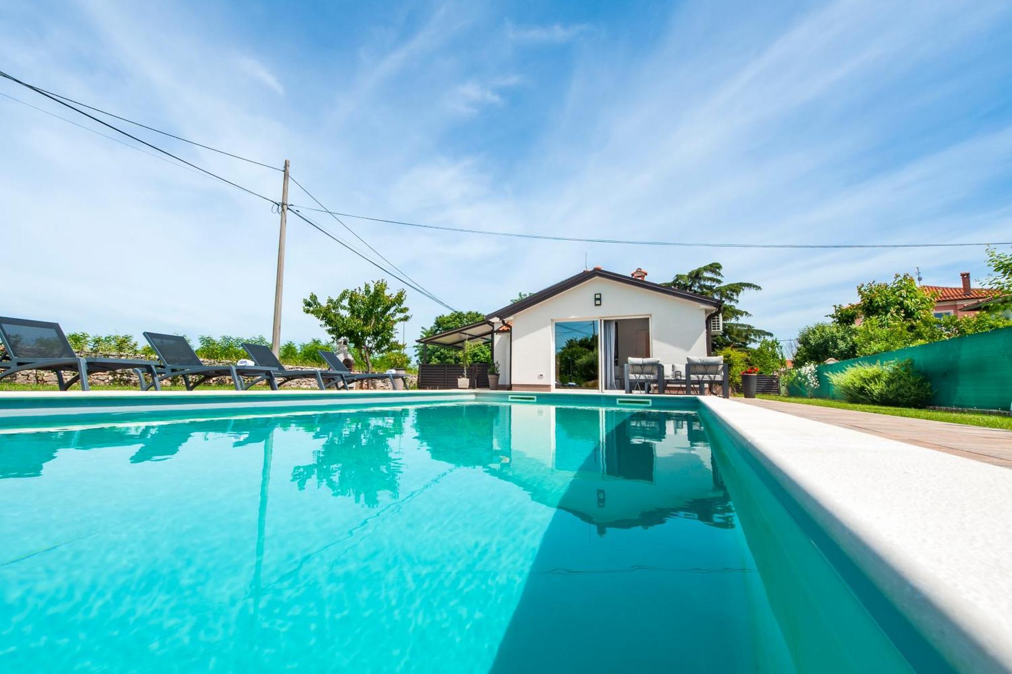 Апартаменты Cozy House With Pool Near Rovinj Канфанар Экстерьер фото